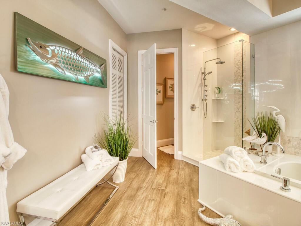 COLONADE - Residential