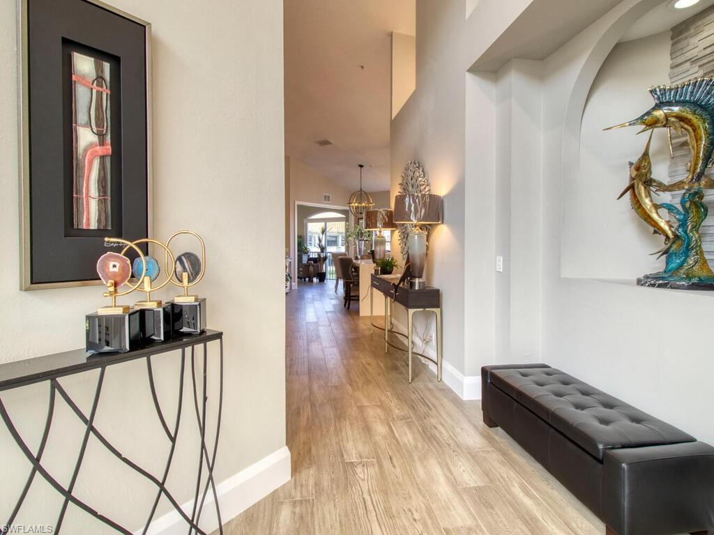 COLONADE - Residential