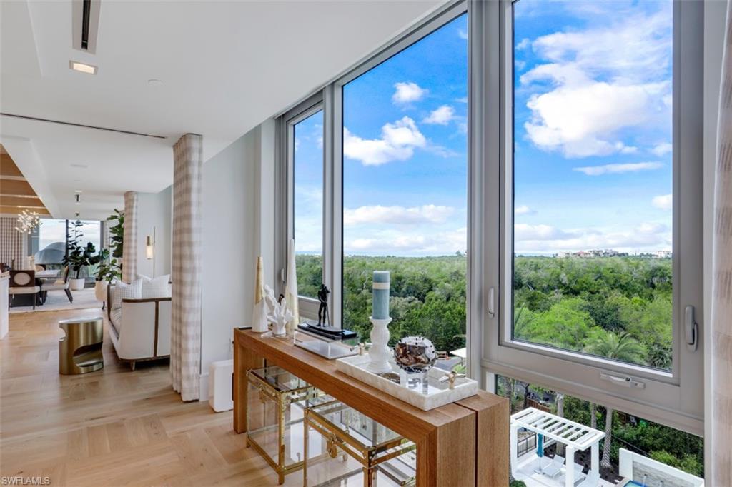 MYSTIQUE - Residential