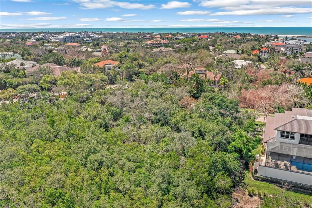 HIDEAWAY BEACH - Land