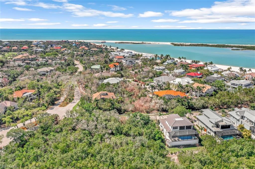 HIDEAWAY BEACH - Land