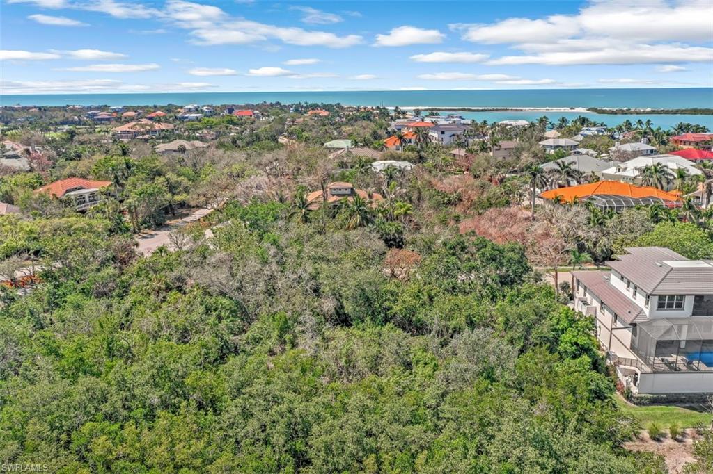 HIDEAWAY BEACH - Land