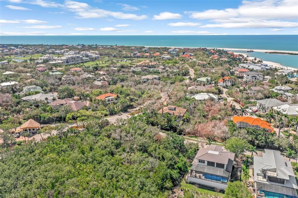 HIDEAWAY BEACH - Land