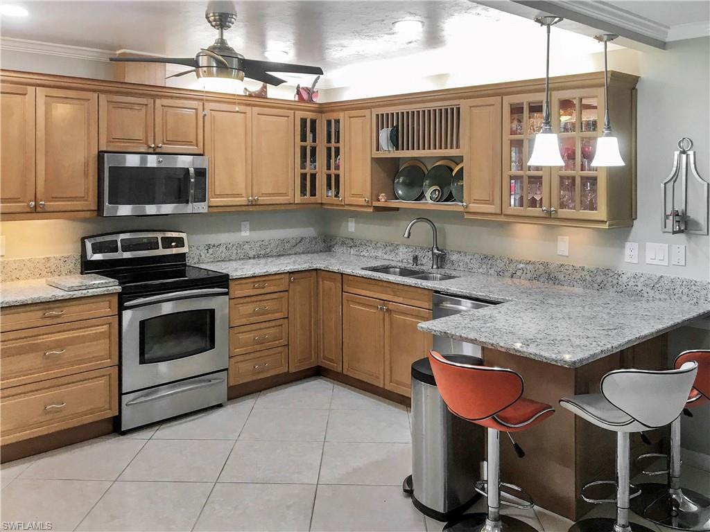 NAPLES PARK - Residential