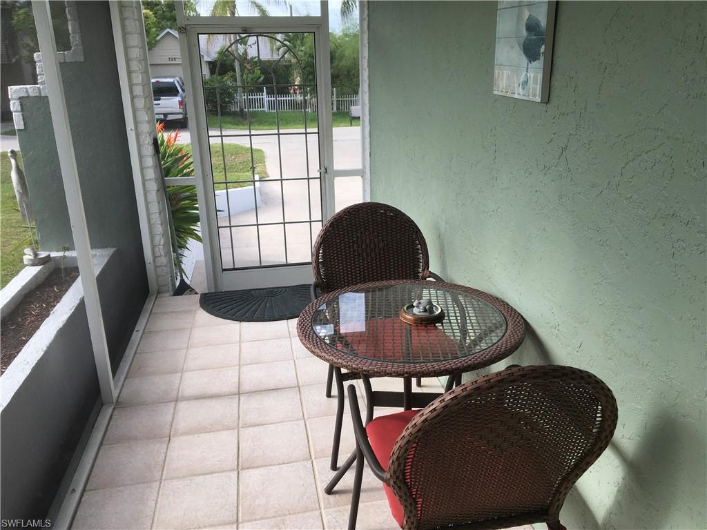 NAPLES PARK - Residential