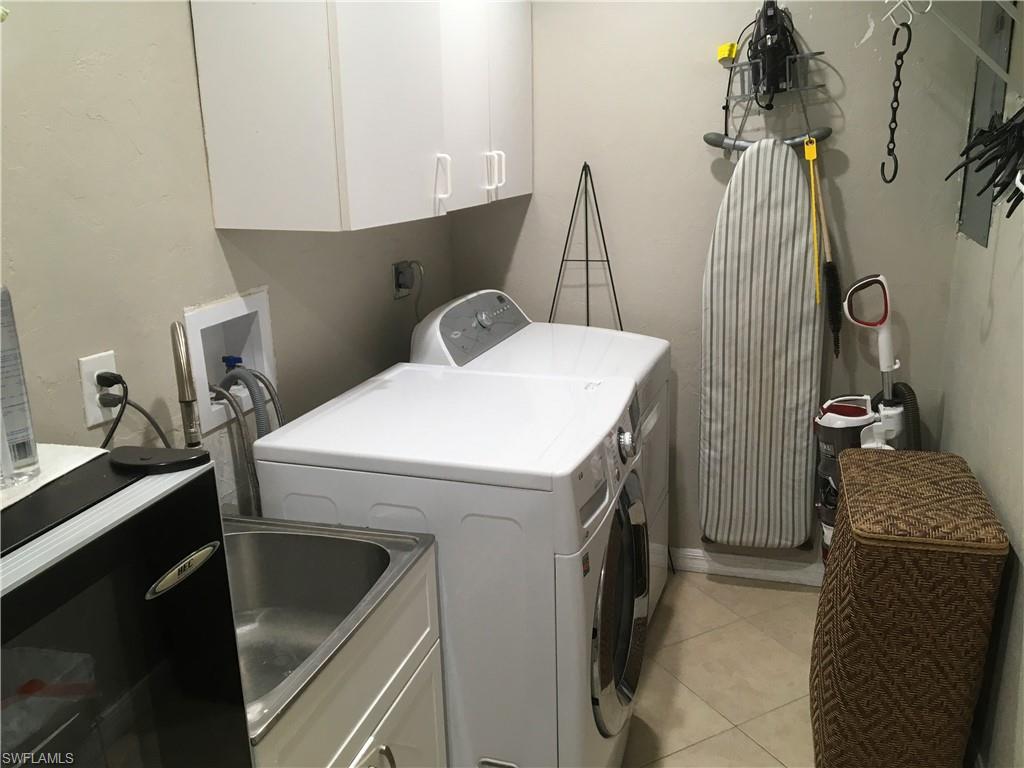 NAPLES PARK - Residential