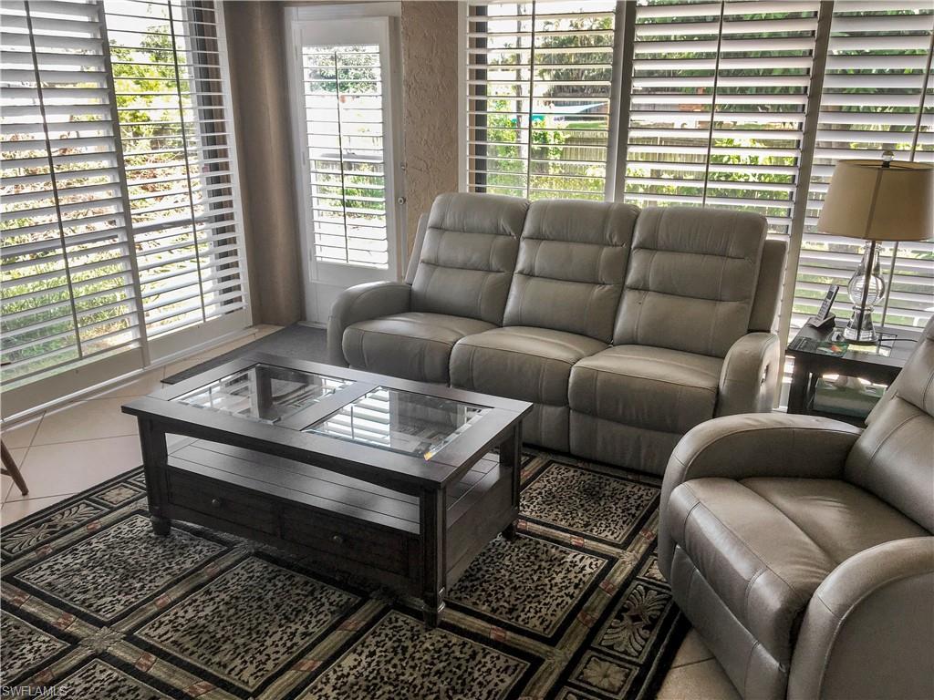 NAPLES PARK - Residential