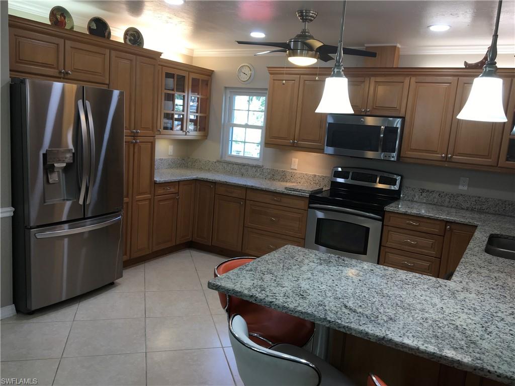 NAPLES PARK - Residential