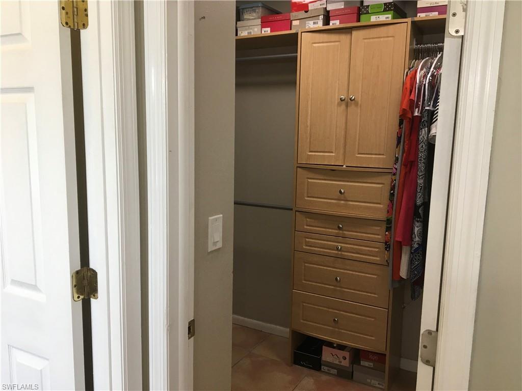 NAPLES PARK - Residential