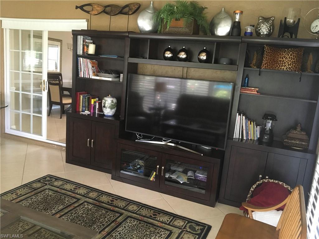 NAPLES PARK - Residential