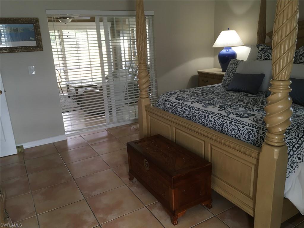 NAPLES PARK - Residential