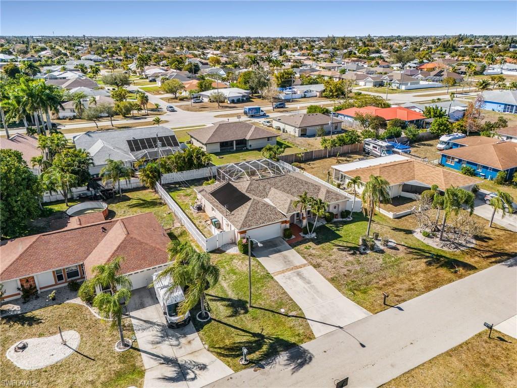 CAPE CORAL - Residential