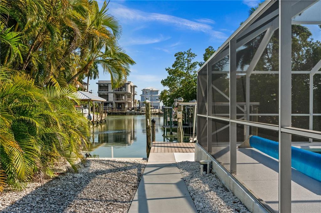 LAGUNA SHORES - Residential
