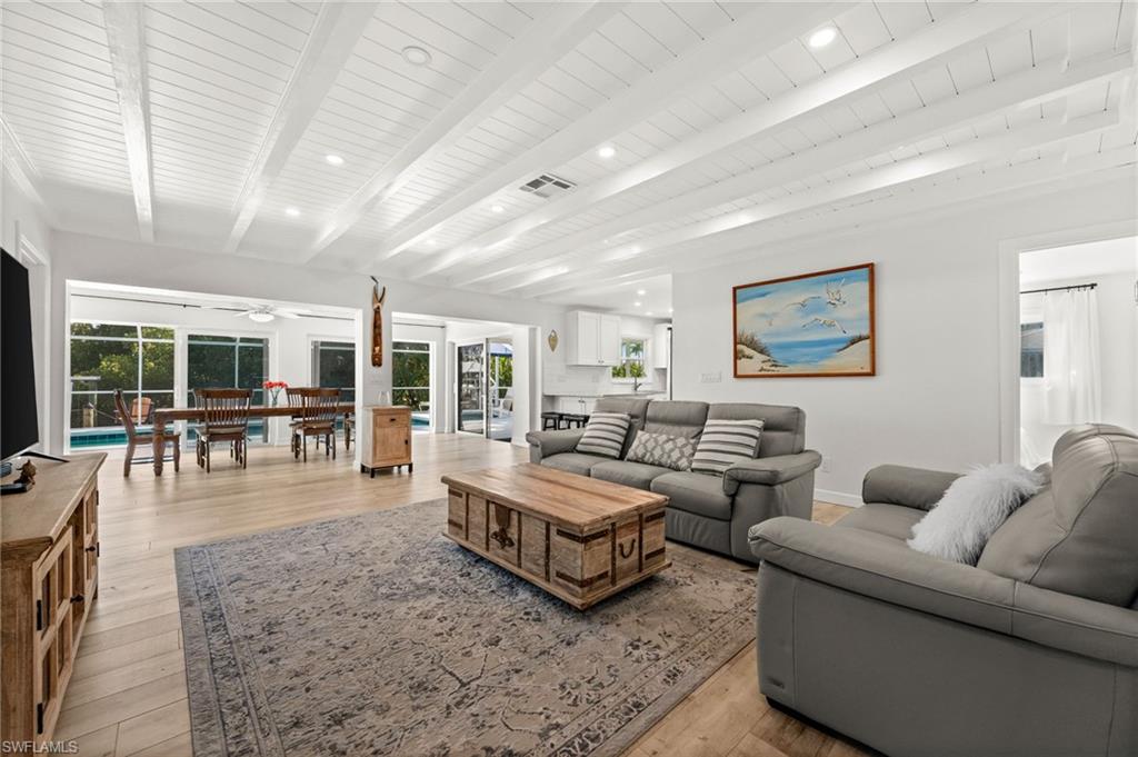 LAGUNA SHORES - Residential