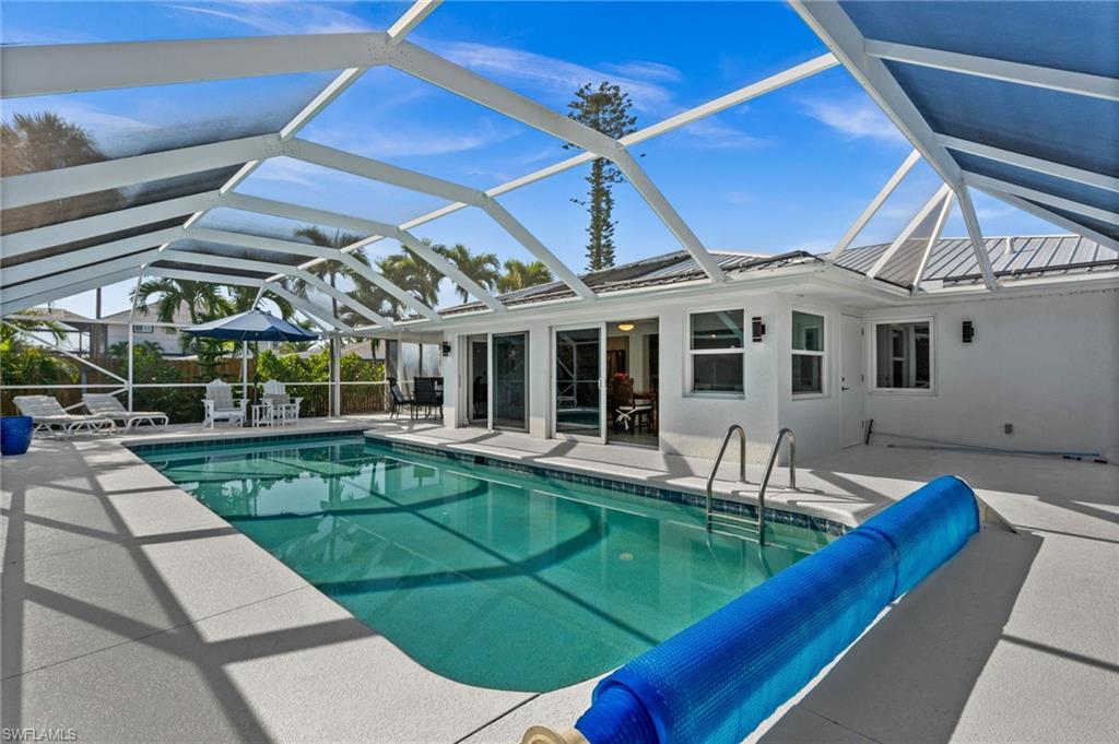 LAGUNA SHORES - Residential