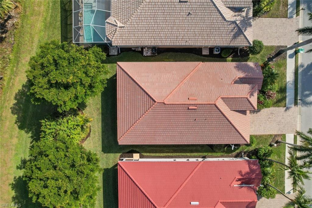 REFLECTION LAKES OF NAPLES - Residential