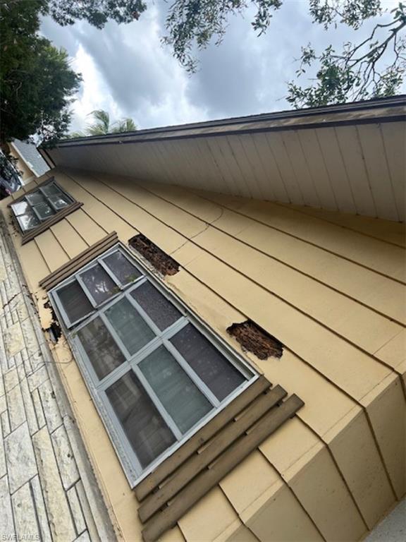 METES AND BOUNDS - Residential