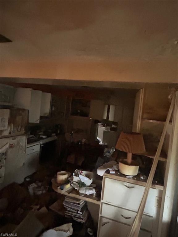 METES AND BOUNDS - Residential