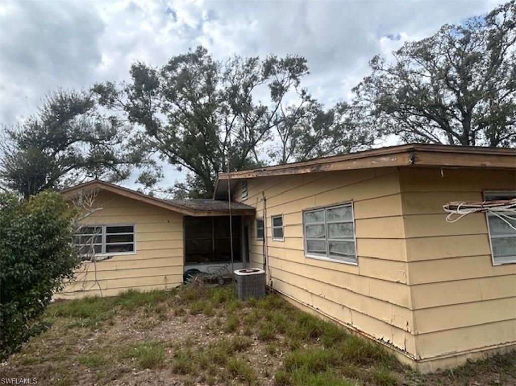 METES AND BOUNDS - Residential