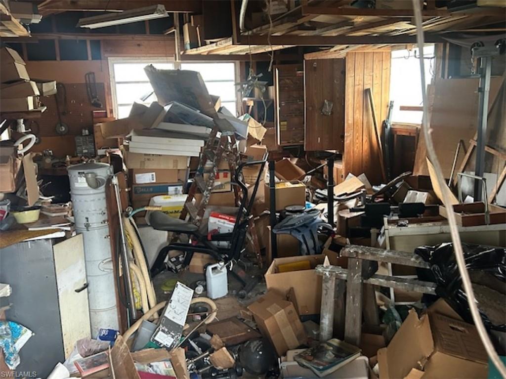 METES AND BOUNDS - Residential