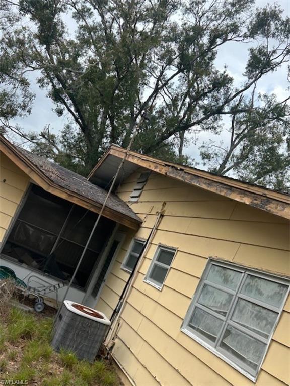 METES AND BOUNDS - Residential