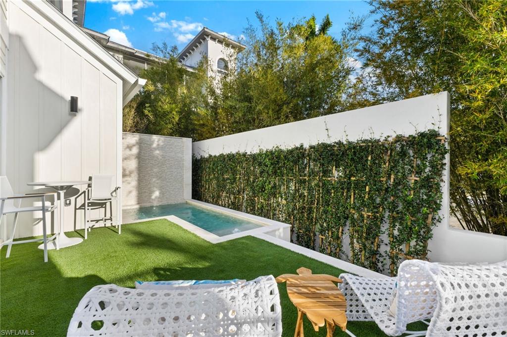 OLDE NAPLES - Residential