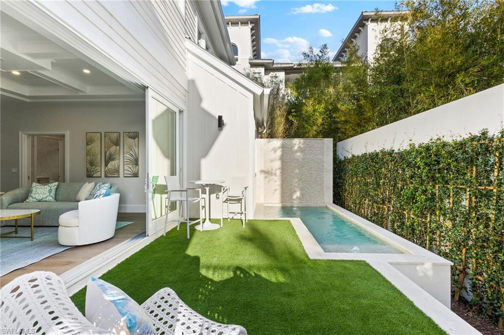 OLDE NAPLES - Residential