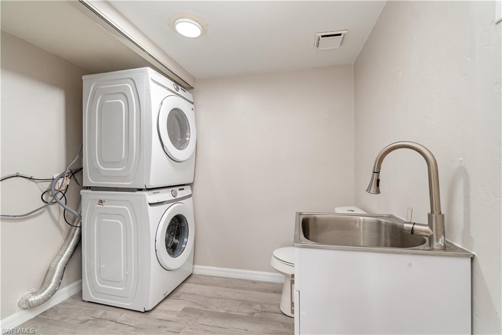 AMBERWOOD LAKE CONDO - Residential