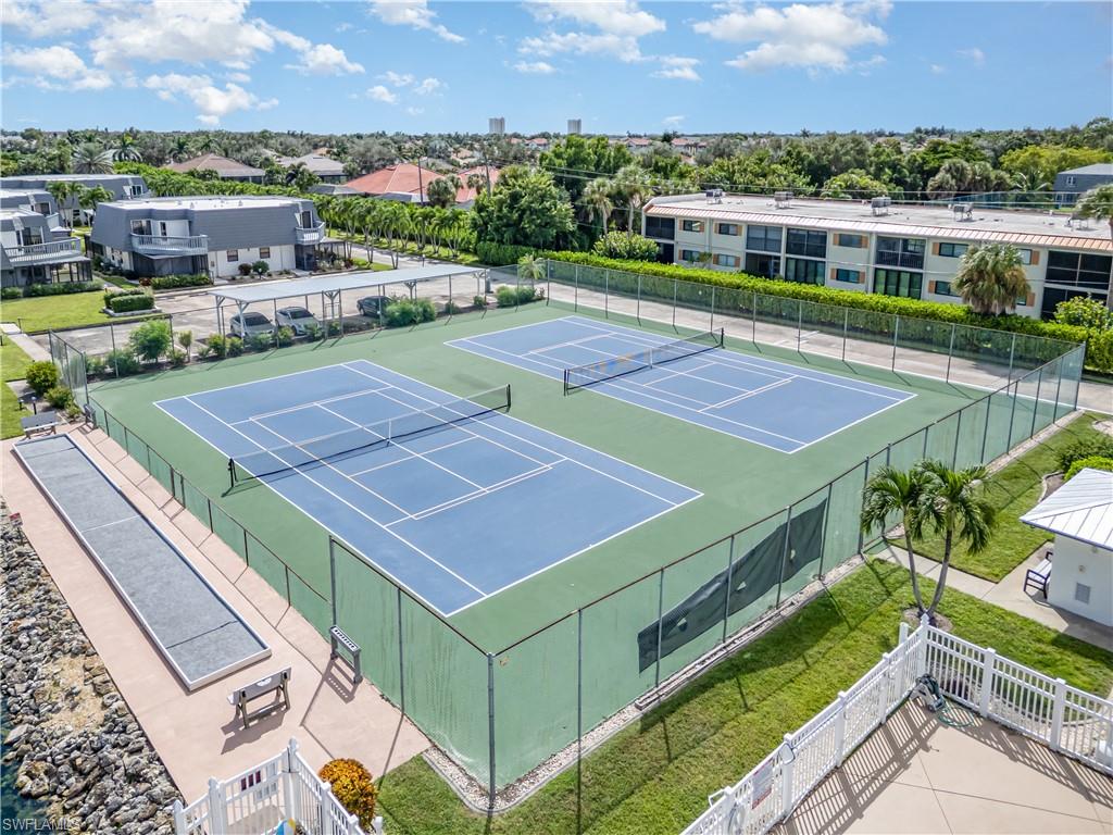 AMBERWOOD LAKE CONDO - Residential