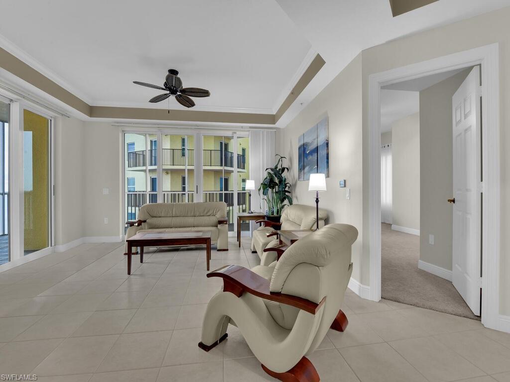 ST. TROPEZ - Residential Lease