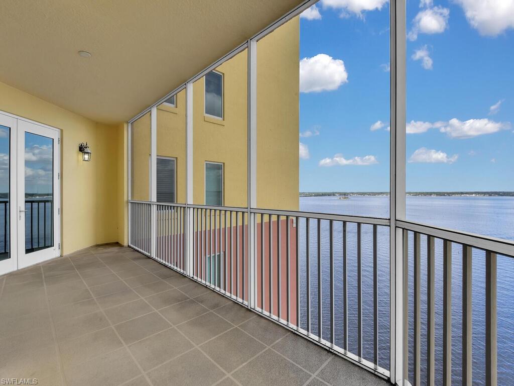 ST. TROPEZ - Residential Lease