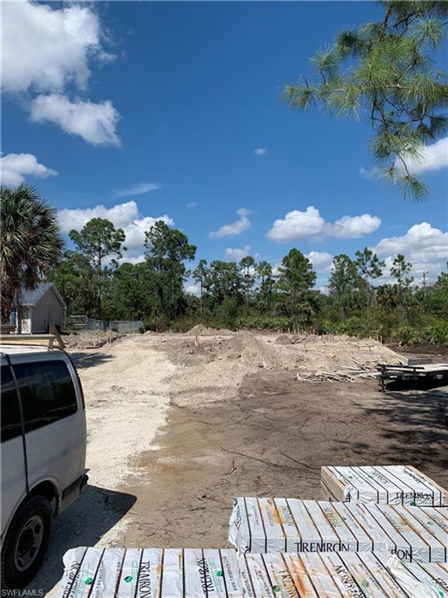 Beautiful PRE-CONSTRUCTION HOME with 3 bedrooms PLUS DEN 2 bathroom 2 car garage. It allows the perfect opportunity to customize and choose from a selection of colors and finishes! Your choice of granite countertops or quartz in the kitchen and both bathrooms, porcelain tile floor 24x24 throughout the home, lanai, and entry, stainless steel appliances, crown molding in the living room, and master bedroom. Home features asphalt driveway all the way to the garage, gutters, and sprinkler system. Excellent Location & NO HOA FEES!! Just minutes from the new Publix shopping center. HOUSE IS READY TO MOVE IN 6 MONTHS!! Call me for details