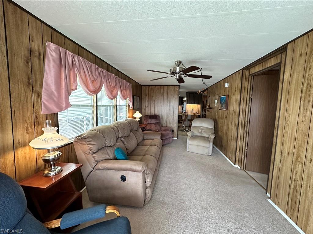 MOBILE MANOR - Residential