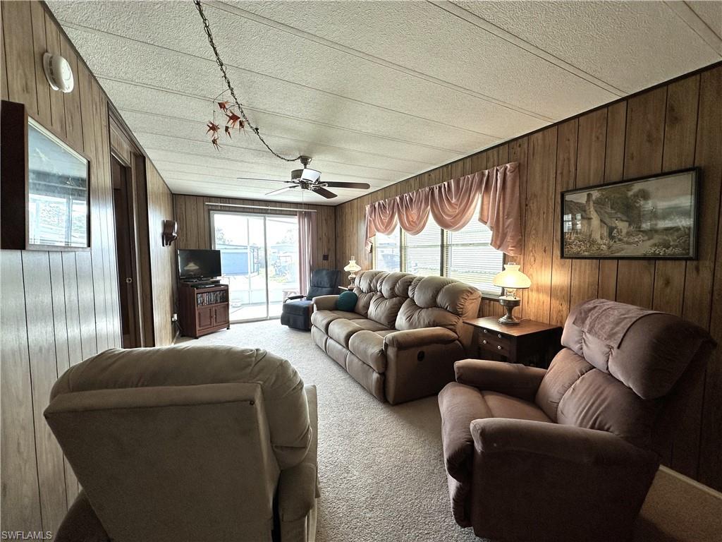 MOBILE MANOR - Residential