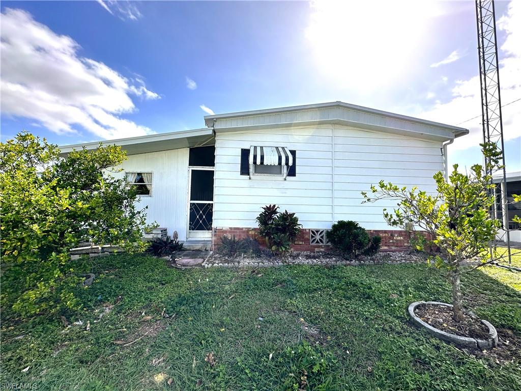 MOBILE MANOR - Residential