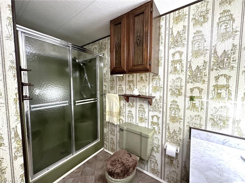 MOBILE MANOR - Residential