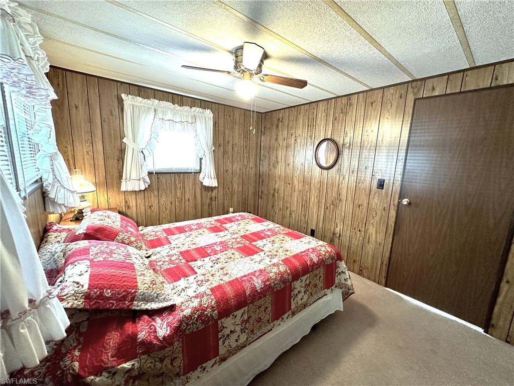 MOBILE MANOR - Residential