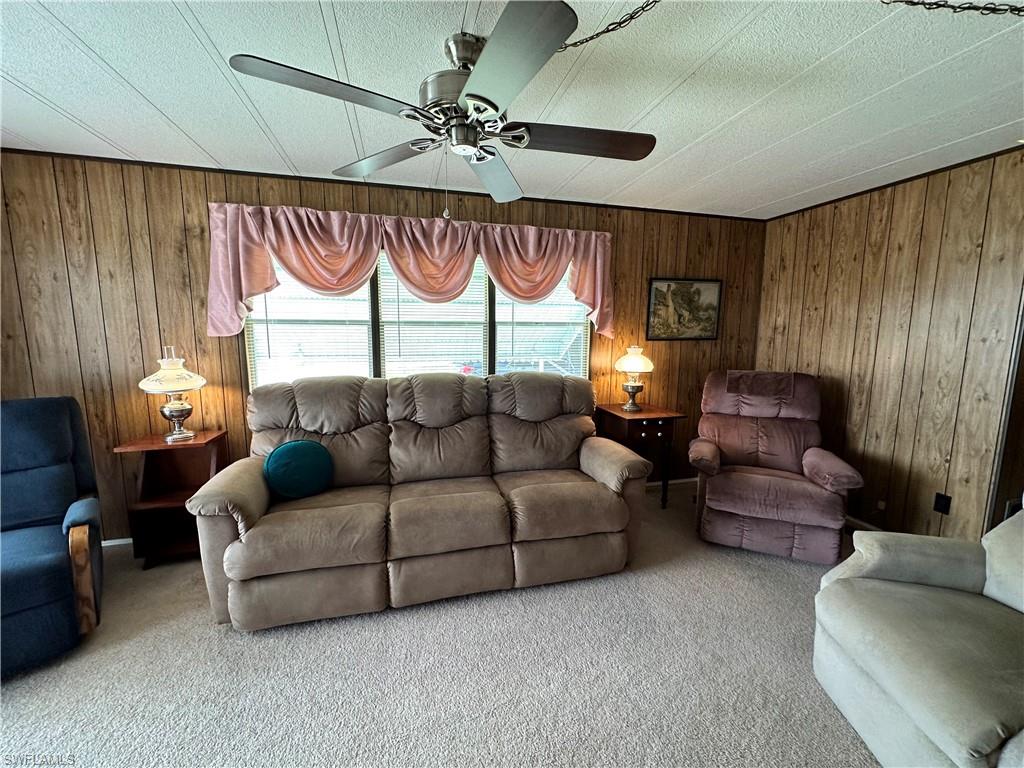 MOBILE MANOR - Residential