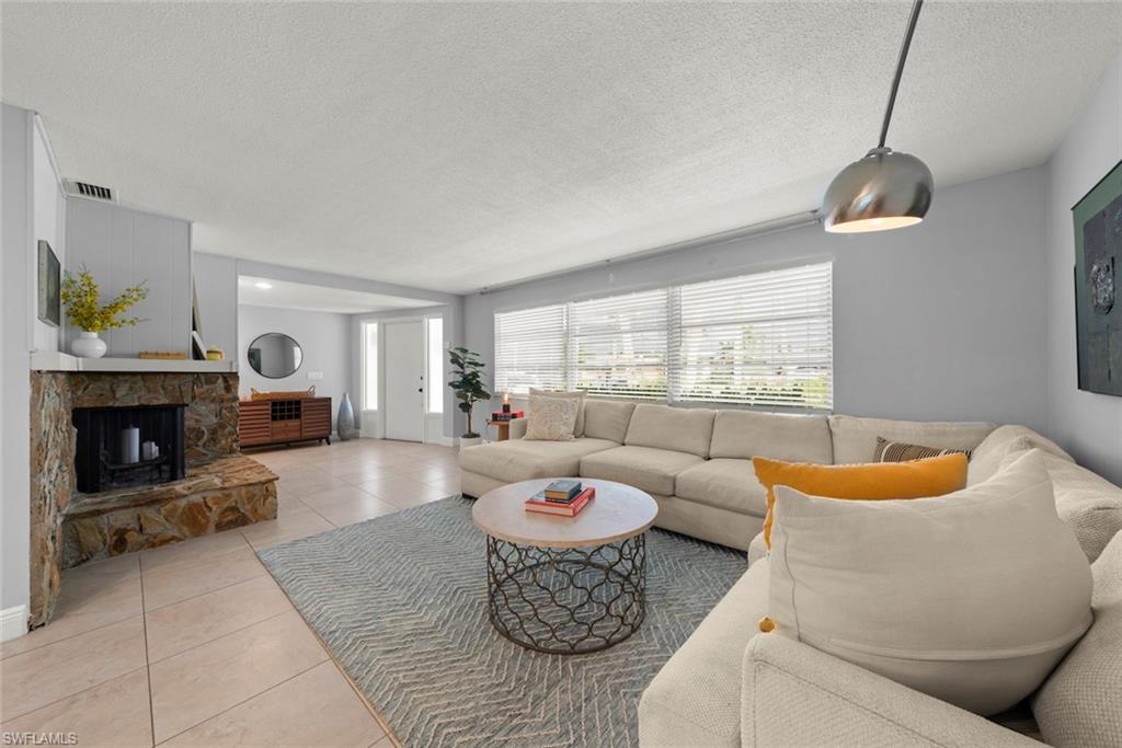 FORT MYERS - Residential Lease