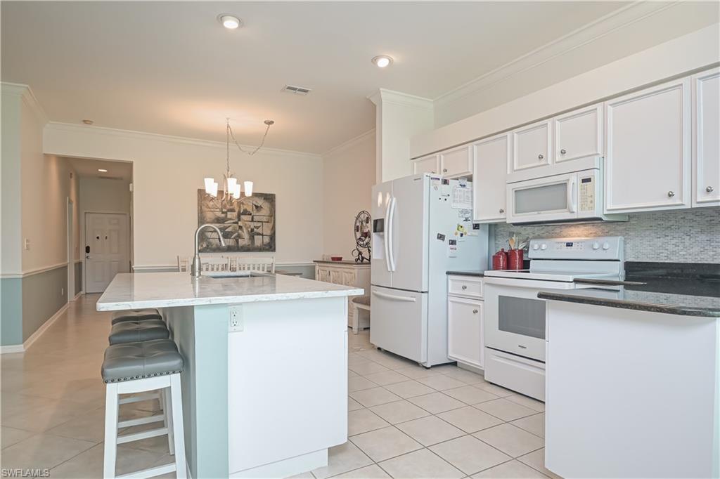 VILLAS AT COUNTRY CREEK - Residential