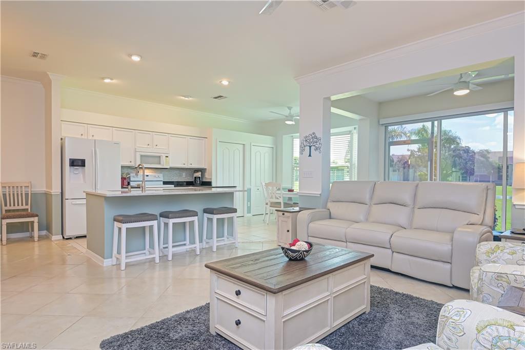 VILLAS AT COUNTRY CREEK - Residential