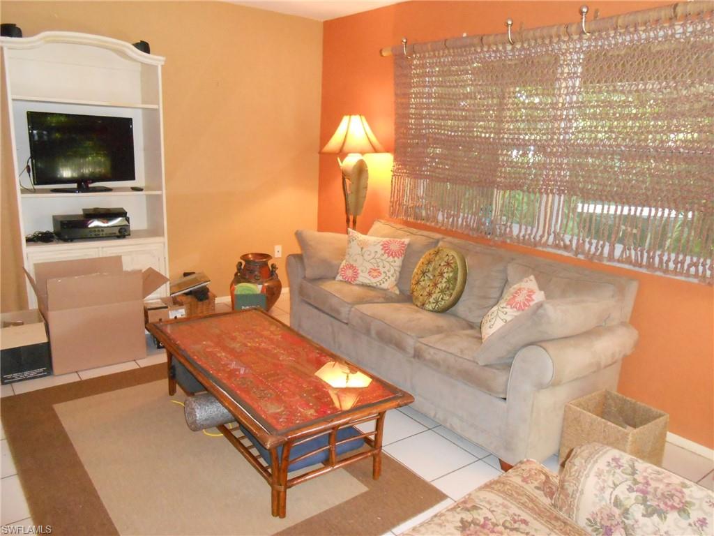 NAPLES PARK - Residential