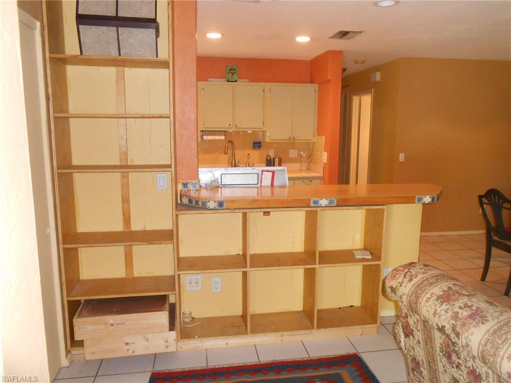 NAPLES PARK - Residential