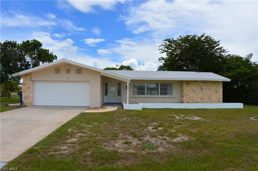 Charming 2bd 2bth + den single family with large lot in a quiet and peaceful neighborhood , walk to the beach at the south end of the island ,plenty of room for a pool, deeded beach access ,2 car garage, 1600 sq plus ft under air, separate  laundry room that can double as an office,hurricane shutters, one of the lowest price per sq ft single family resales on the island ,design and update to your taste,lots of possibilities