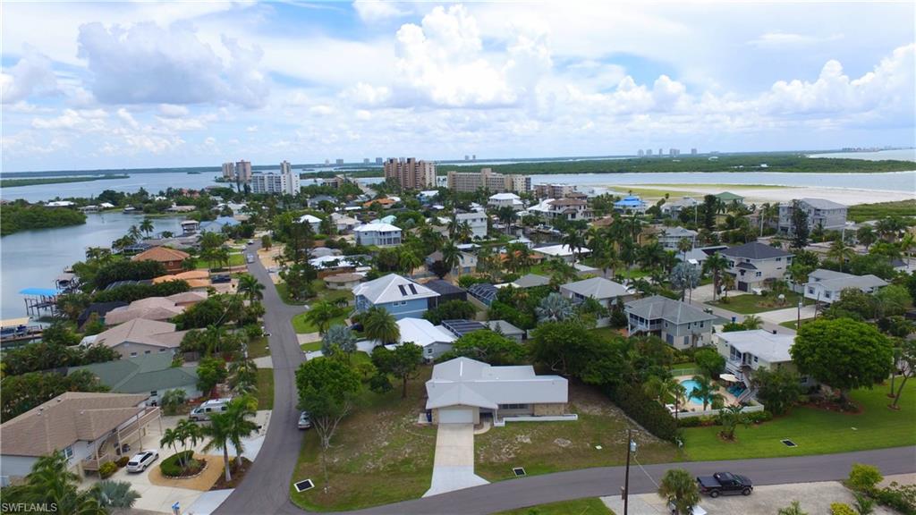 LAGUNA SHORES - Residential