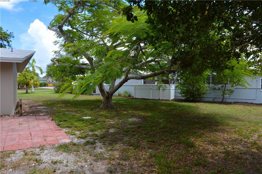 LAGUNA SHORES - Residential