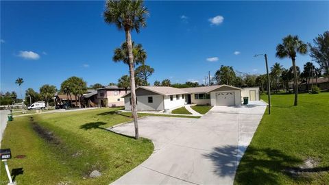 A home in NAPLES