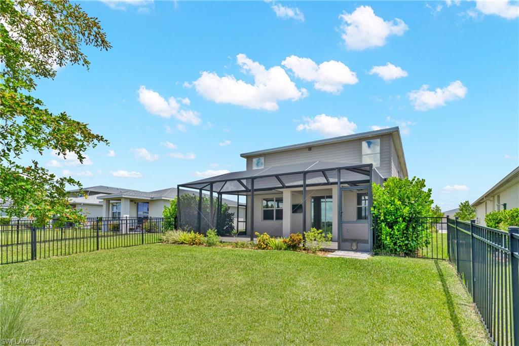 CRESCENT GROVE - Residential