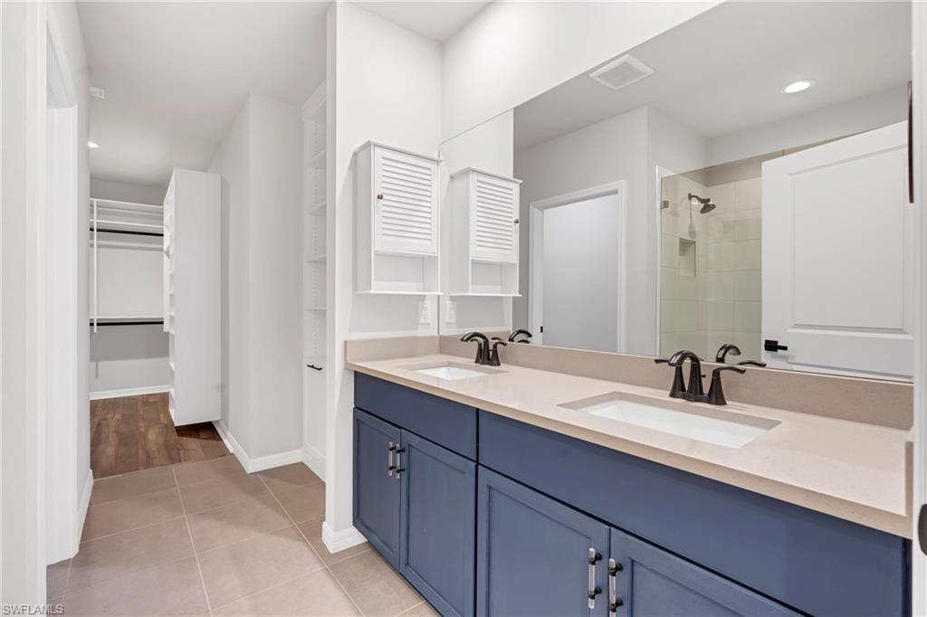 CRESCENT GROVE - Residential