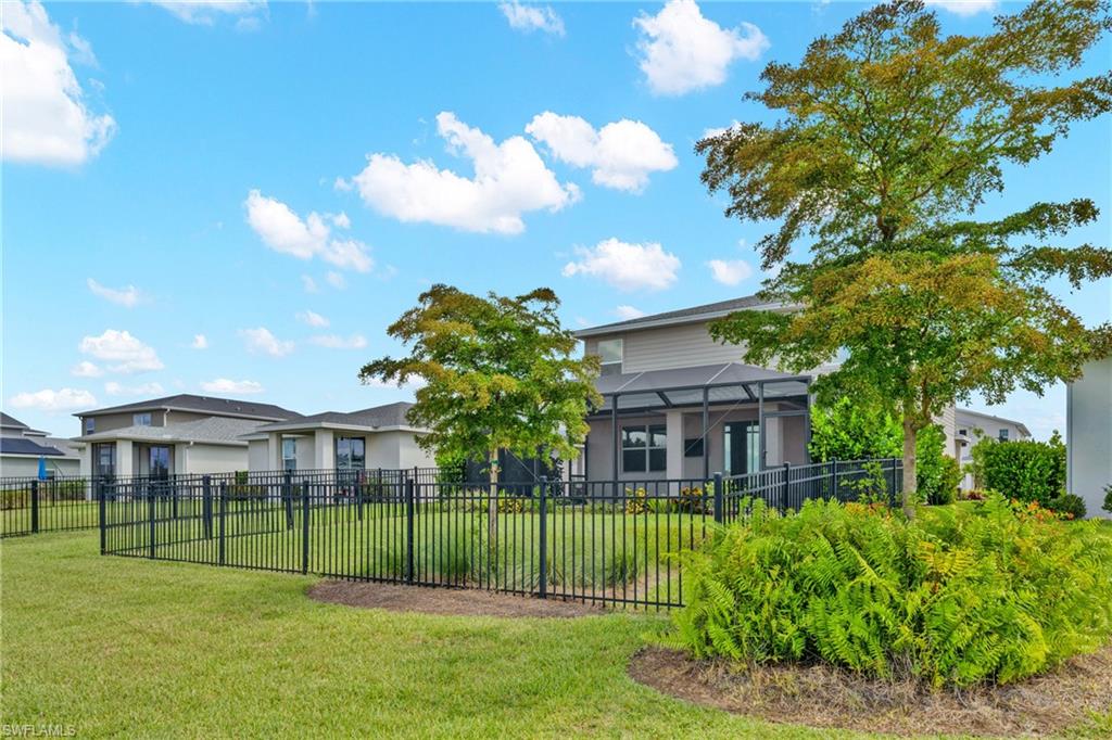 CRESCENT GROVE - Residential